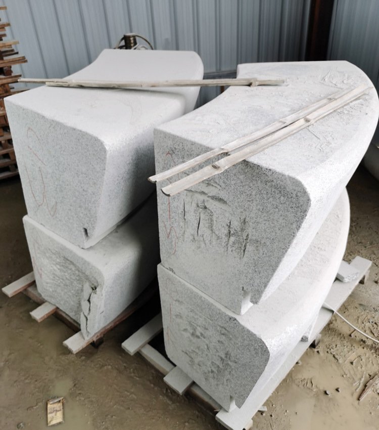 公園麻石異型石凳圖片 公園麻石異型石凳圖片