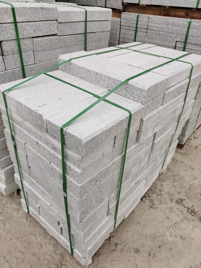 火燒面路沿石廠家 火燒面路沿石廠家